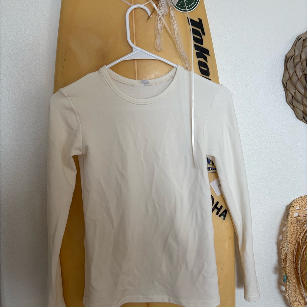 Uniqlo Cream Long Sleeve Tee